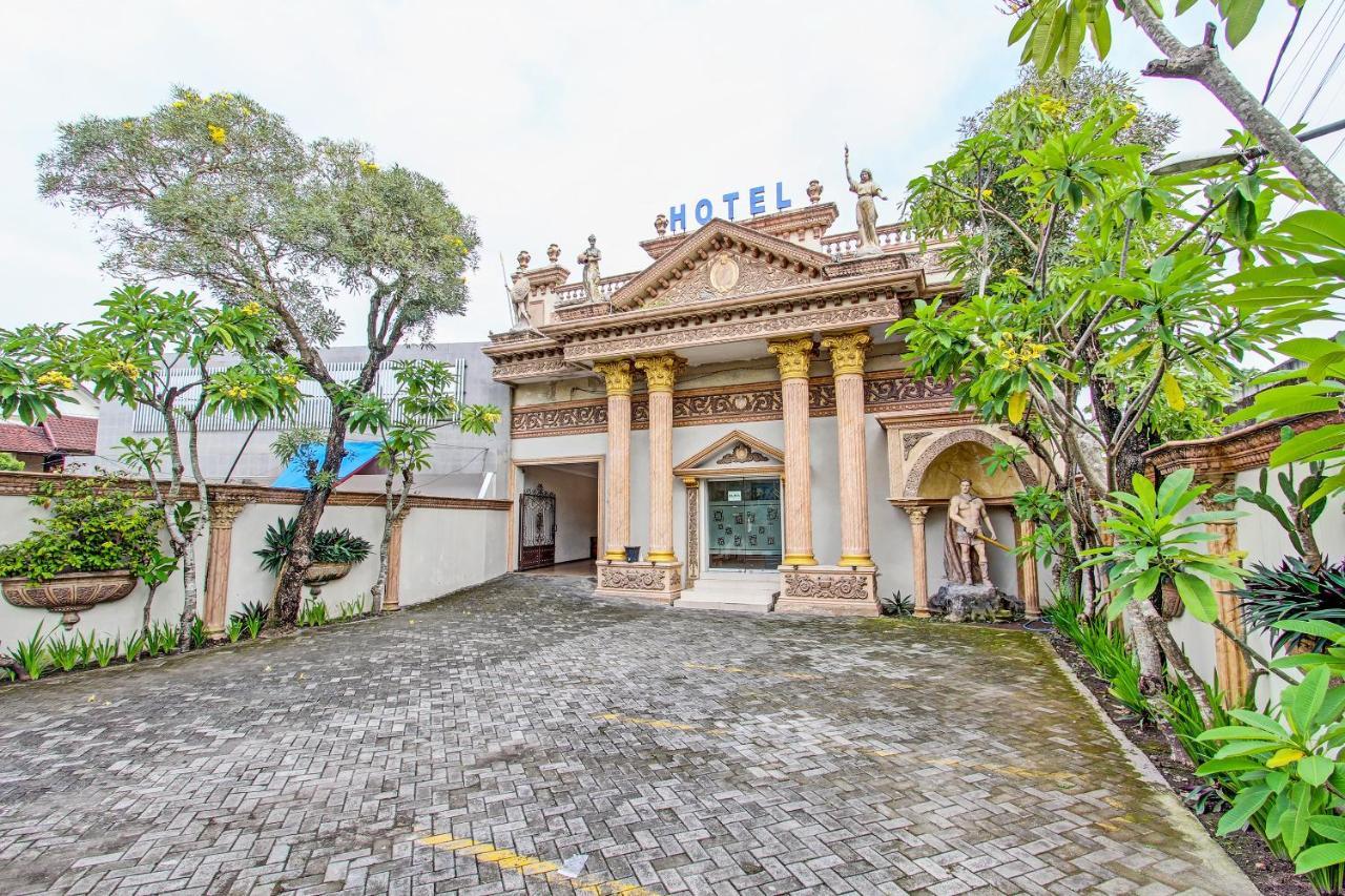 Oyo 91785 Hotel Srikandi Kalasan Tanjungtirto Buitenkant foto