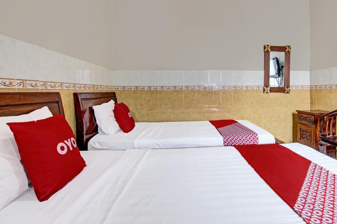 Oyo 91785 Hotel Srikandi Kalasan Tanjungtirto Buitenkant foto