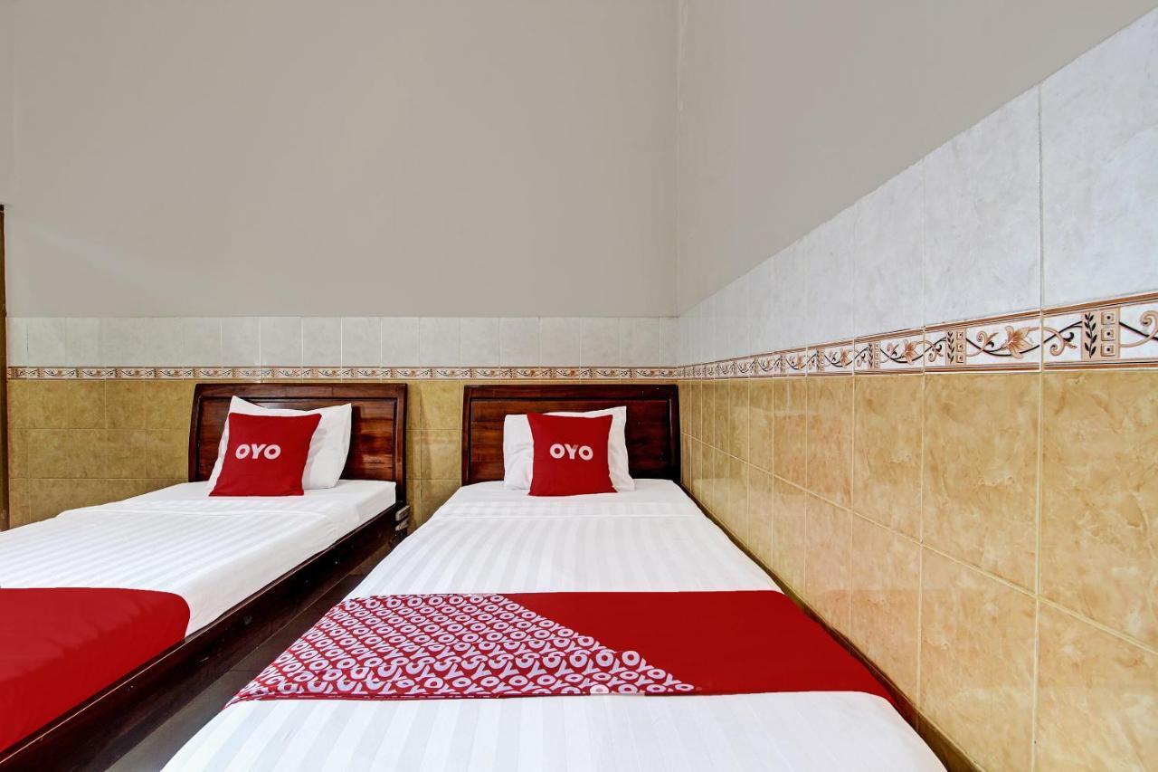 Oyo 91785 Hotel Srikandi Kalasan Tanjungtirto Buitenkant foto
