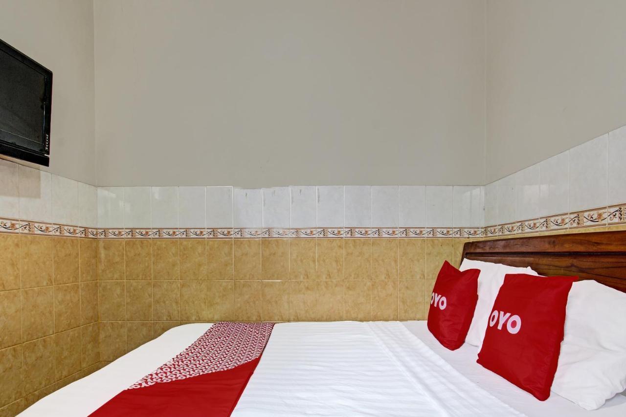 Oyo 91785 Hotel Srikandi Kalasan Tanjungtirto Buitenkant foto